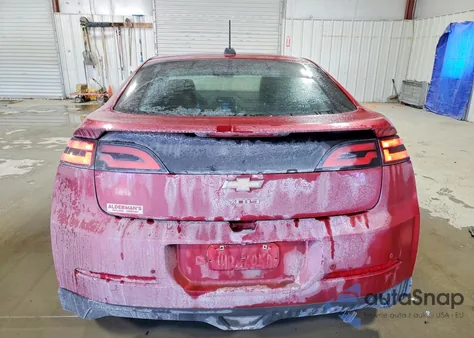 2015 Chevrolet Volt z USA, uszkodzony, nr VIN 1G1RD6E40FU113595